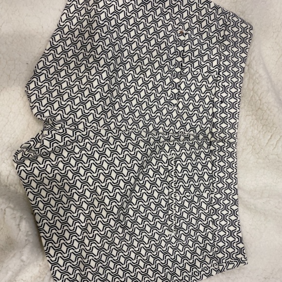 Shorts - Picture 2 of 4